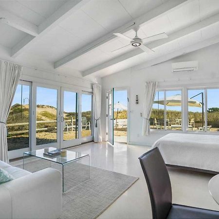 Driftwood Resort On The Ocean Монток Экстерьер фото