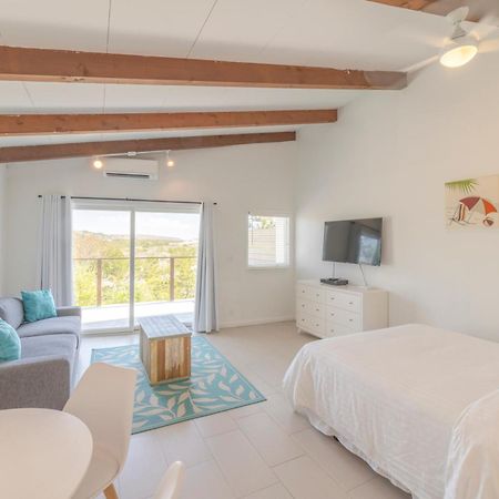 Driftwood Resort On The Ocean Монток Экстерьер фото