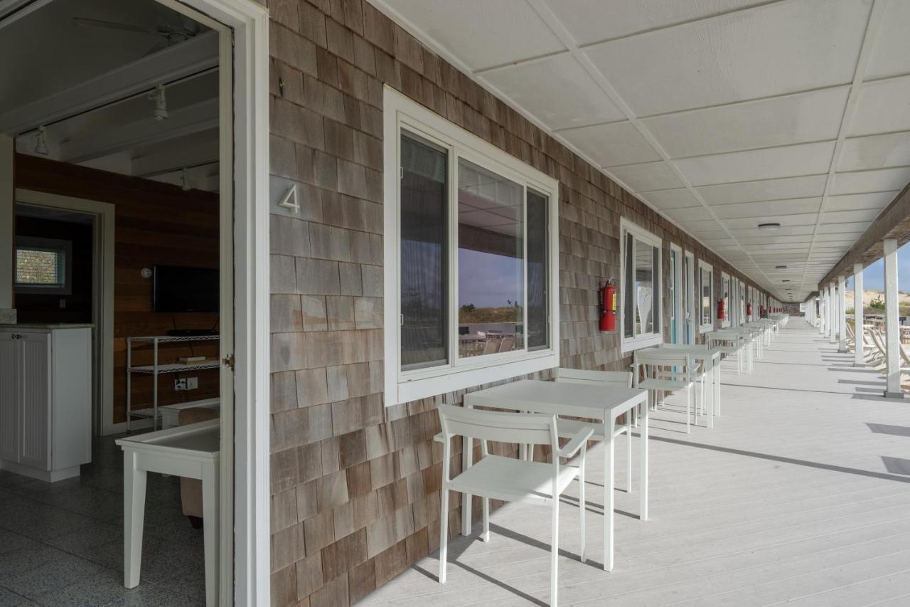 Driftwood Resort On The Ocean Монток Экстерьер фото