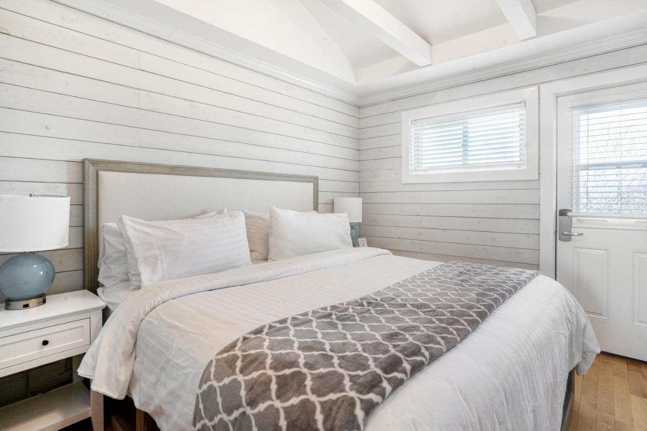 Driftwood Resort On The Ocean Монток Экстерьер фото