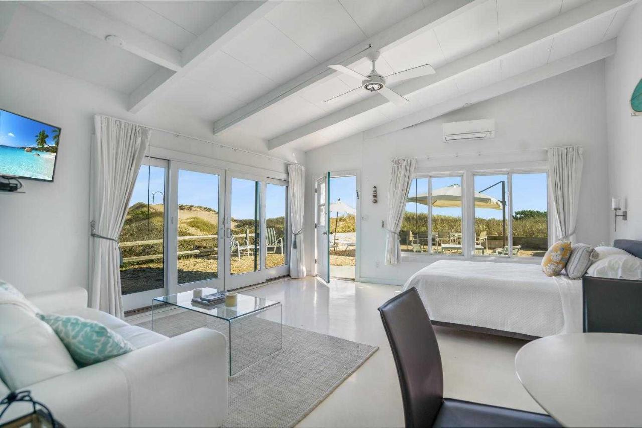 Driftwood Resort On The Ocean Монток Экстерьер фото